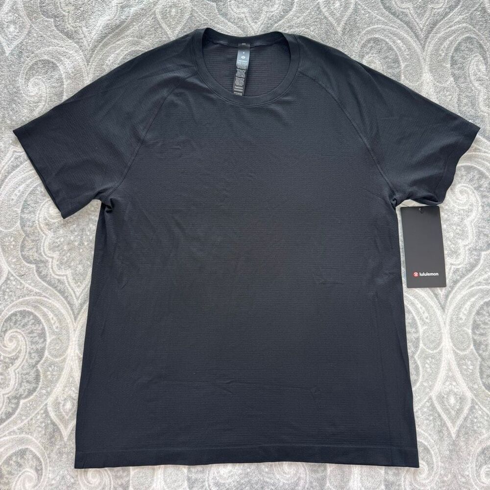 Mens NWT Hawaii Exclusive Lululemon Metal Vent Short Sleeve